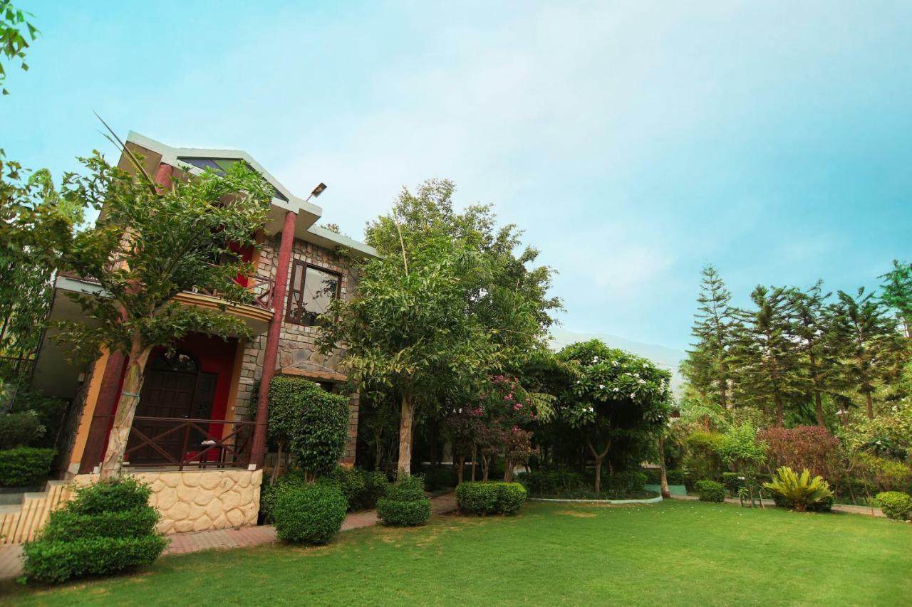 The Narayana Palace By Salvus Hotel Rishīkesh Buitenkant foto